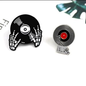 Skeleton with vinly records enamel brooch pin